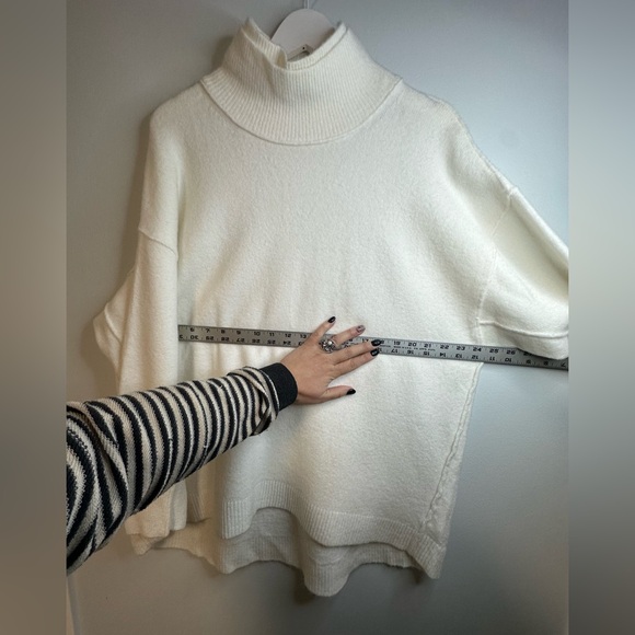 Free People Afterglow Mock Neck Cream Oversized Cozy Winter Sweater Size Smalll - Picture 14 of 17